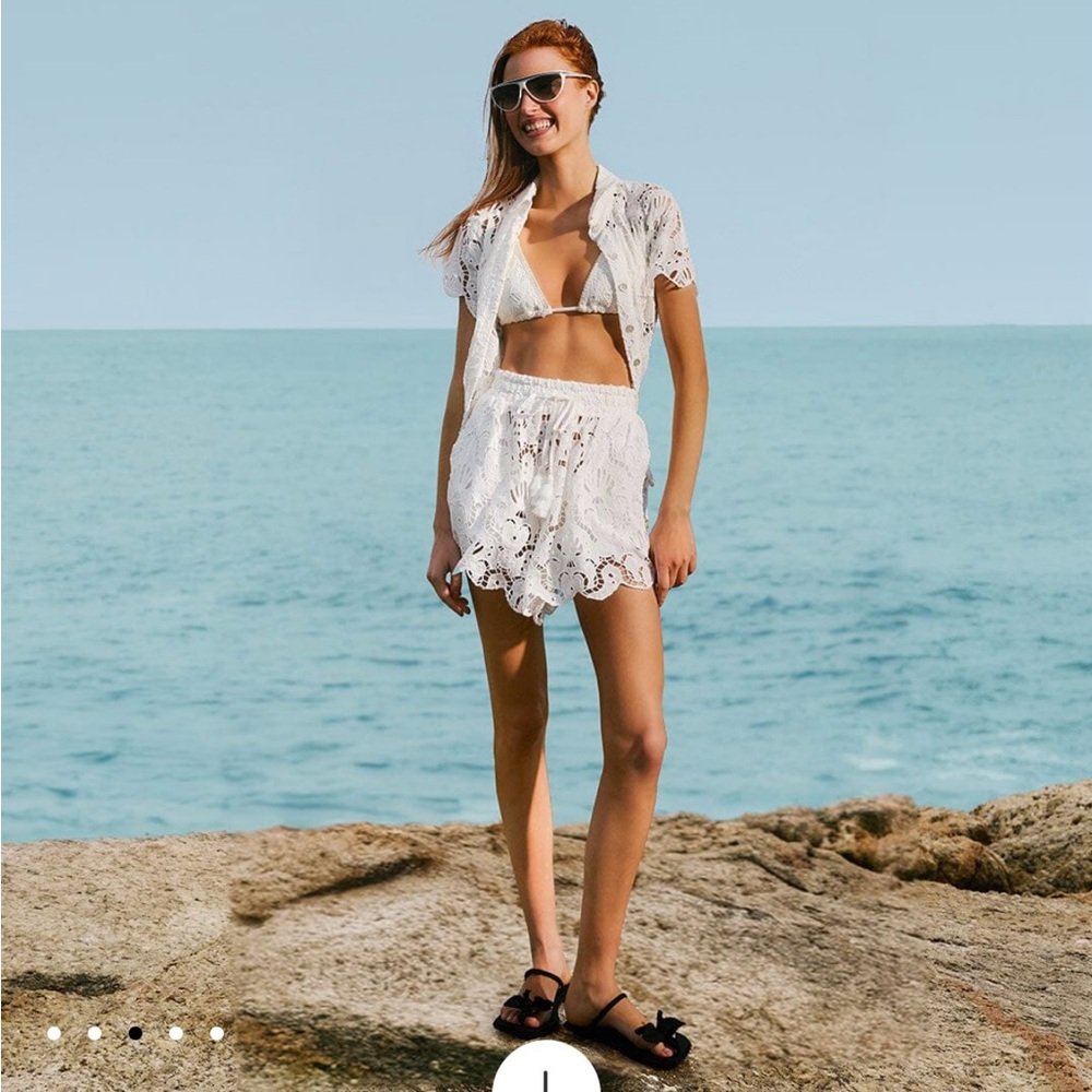 FARM Rio White Seashell Eyelet Short (NWT)